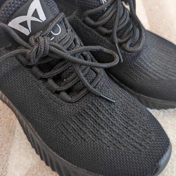 MLO running shoes - Picture 6 of 7